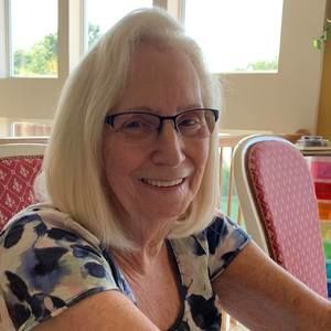 Meet your Posher, Dee